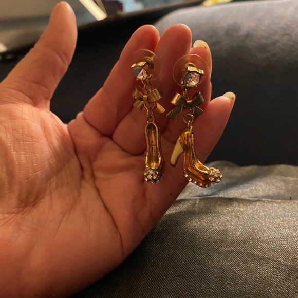 BN Gold Blinged out Pump Earrings - Picture 2 of 3